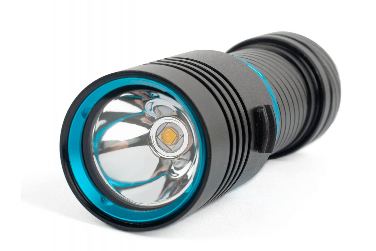 SCUBAmarket FLASH BLACK 2000Lm CREE XM-L L2